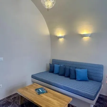 Okeanos 2, Panoramic Sea & Garden View Foinikia (Santorini)